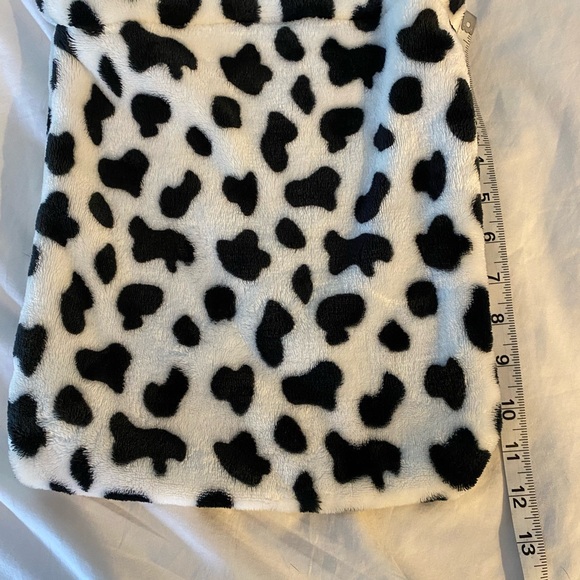 Halloween costume cosplay purse or bag cow print black white soft fuzzy fun - Picture 5 of 5